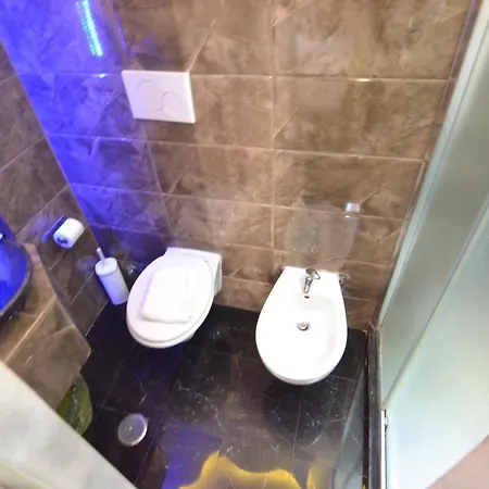 Glamour Spanish Steps Ubytování v soukromí *