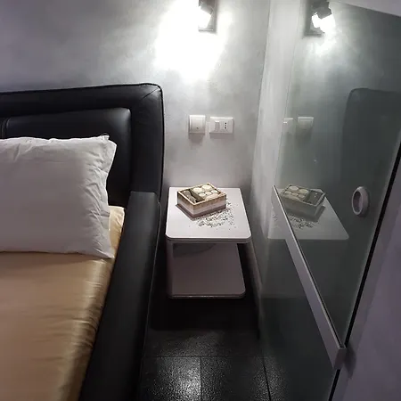 Glamour Spanish Steps רומא