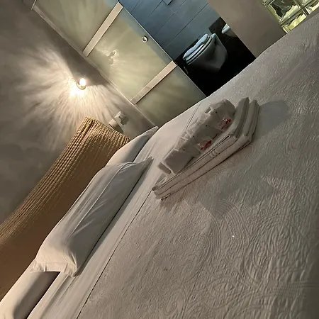 בית אירוח Glamour Spanish Steps