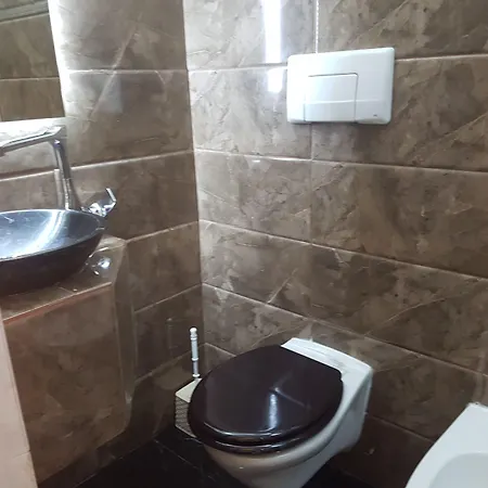 בית אירוח Glamour Spanish Steps *