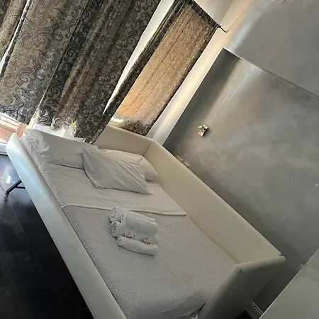 Glamour Spanish Steps